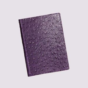 Кожаный ежедневник в фиолетовом цвете