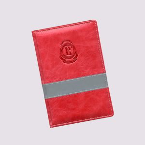 Кожаный ежедневник в красном цвете с логотипом
